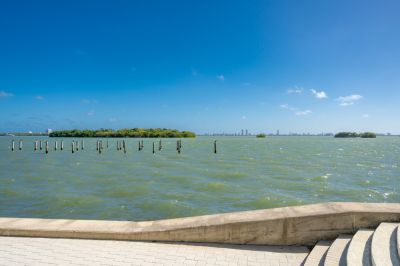 Absorb the Impact of Waves with Seawall Installation!